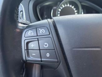 Volvo V-40 1.6 T2 GTDi 16V Hatchback 4Dr Benzine 1.596cc 88kW (120pk) FWD picture 19