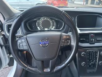 Volvo V-40 1.6 T2 GTDi 16V Hatchback 4Dr Benzine 1.596cc 88kW (120pk) FWD picture 14