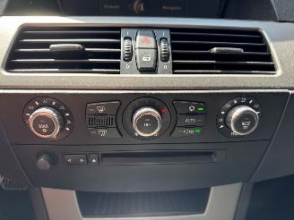 BMW 5-serie 523i 24V Combi/o  Benzine 2.497cc 130kW (177pk) RWD picture 18