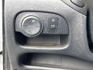 Hyundai Accent 1.4i 16V Hatchback  Benzine 1.399cc 71kW (97pk) FWD picture 20