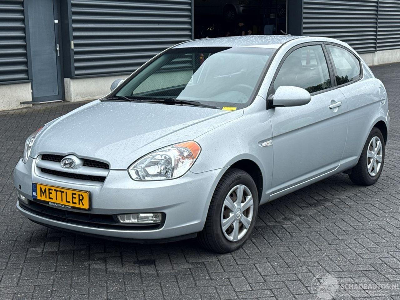 Hyundai Accent 1.4i 16V Hatchback  Benzine 1.399cc 71kW (97pk) FWD