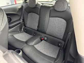 Mini Cooper 1.5 12V Cooper Hatchback 2Dr Benzine 1.499cc 100kW (136pk) FWD picture 10