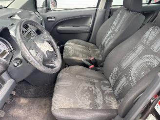 Opel Agila 1.0 12V MPV  Benzine 996cc 50kW (68pk) FWD picture 15