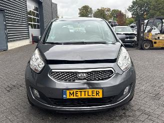 Kia Venga 1.4 CVVT 16V MPV  Benzine 1.396cc 66kW (90pk) FWD picture 8