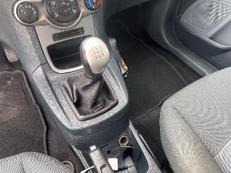 Ford Fiesta 1.25 16V Hatchback  Benzine 1.242cc 44kW (60pk) FWD picture 18