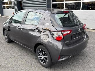 Toyota Yaris Yaris III (P13), Hatchback, 2010 / 2020 1.5 16V Dual VVT-iE picture 3