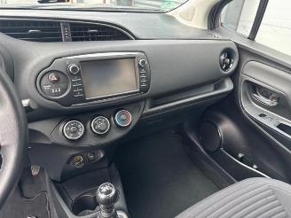 Toyota Yaris Yaris III (P13), Hatchback, 2010 / 2020 1.5 16V Dual VVT-iE picture 11