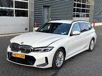 skadebil auto BMW 3-serie 320i 2.0 TwinPower Turbo 16V Combi/o  Benzine 1.998cc 135kW (184pk) RWD 2024/12