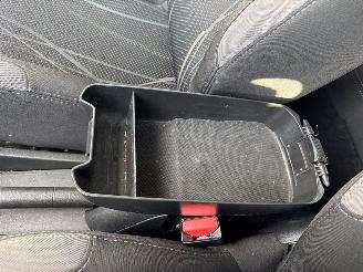 Peugeot 208 1.2 Vti 12V PureTech 82 Hatchback  Benzine 1.199cc 60kW (82pk) FWD picture 20