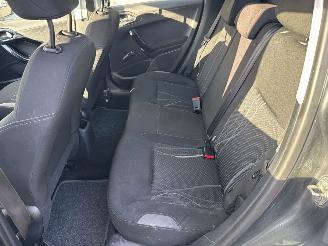 Peugeot 208 1.2 Vti 12V PureTech 82 Hatchback  Benzine 1.199cc 60kW (82pk) FWD picture 10