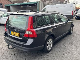 Volvo V-70 2.4 D 20V Combi/o  Diesel 2.401cc 120kW (163pk) FWD picture 5