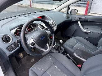 Ford Fiesta 1.4 16V Hatchback  Benzine 1.388cc 71kW (97pk) FWD picture 11