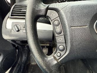 BMW 3-serie 318i 16V Combi/o  Benzine 1.995cc 105kW (143pk) RWD picture 15