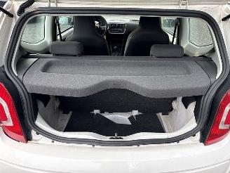 Volkswagen Up! 1.0 12V 60 Hatchback  Benzine 999cc 44kW (60pk) FWD picture 9