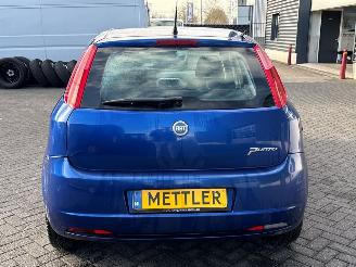 Fiat Grande Punto 1.4 Hatchback  Benzine 1.368cc 57kW (77pk) FWD picture 4