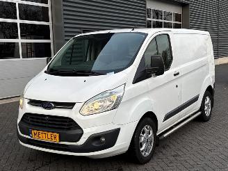 dañado vehículos comerciales Ford Transit Custom 2.2 TDCi 16V Bestel  Diesel 2.198cc 74kW (101pk) FWD 2015/1