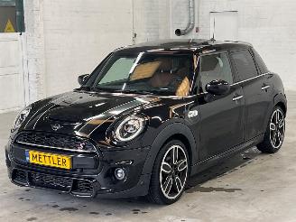 Schadeauto Mini Cooper S Hammersmith 2.0 Cooper S Hatchback 4Dr Benzine 1.998cc 141kW (192pk) FWD 2020/7