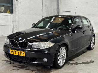 Damaged car BMW 1-serie 116i 1.6 16V Hatchback 4Dr Benzine 1.596cc 85kW (116pk) RWD 2006/9