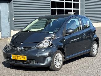  Toyota Aygo 1.0 12V VVT-i Hatchback  Benzine 998cc 50kW (68pk) FWD 2006/3