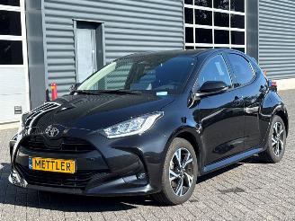 krockskadad bil auto Toyota Yaris 1.5 12V Hybrid 115 Hatchback  Elektrisch Benzine 1.490cc 85kW (116pk) FWD 2024/6