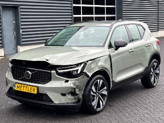 Coche accidentado Volvo XC40 2.0 B4 16V Mild Hybrid Autom. SUV  Elektrisch Benzine 1.969cc 145kW (197pk) FWD 2024/1