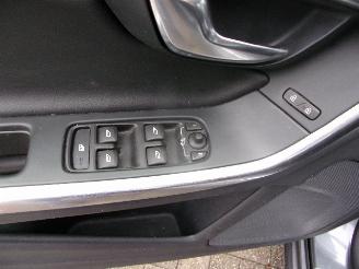 Volvo S-60 2.0 D2  POLAR+ DYNAMIC picture 17