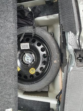 Opel Astra SPORTS TOURER 1.4 Online Edition picture 28