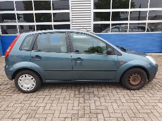 Ford Fiesta 1.3 Ambiente schadevrij picture 6