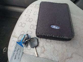 Ford Fiesta 1.3 Ambiente schadevrij picture 19