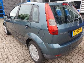 Ford Fiesta 1.3 Ambiente schadevrij picture 3