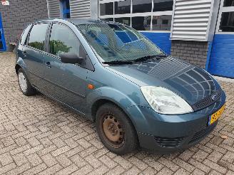 Ford Fiesta 1.3 Ambiente schadevrij picture 7