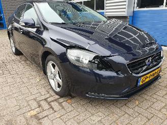 Volvo V-40 2.0 D2 Momentum Business picture 7