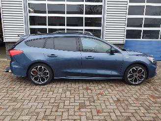 Ford Focus 1.0 EcoBoost Hybrid ST Line X Business picture 8