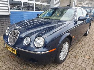 uszkodzony samochody osobowe Jaguar S-type 2.7D V6 Executive Automaat 2007/2