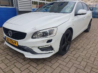 Schadeauto Volvo V-60 2.4 D5 Twin Engine R-Design Automaat Hybrid 2016/6