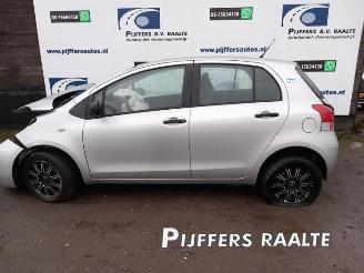 Auto da rottamare Toyota Yaris Yaris II (P9), Hatchback, 2005 / 2014 1.33 16V Dual VVT-I 2010/7