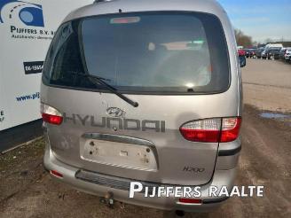 Hyundai H-200 H-1/H-200, Van, 1997 / 2008 2.5 CRDi Powervan picture 7