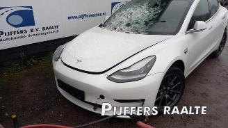 Tesla Model 3 Model 3, Sedan, 2017 Long Range 72kWh picture 3