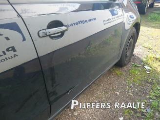 Volkswagen Up! Up! (121), Hatchback, 2011 1.0 12V 60 picture 14