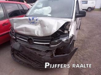 Salvage car Volkswagen Caddy Caddy IV, Van, 2015 2.0 TDI 2017/3