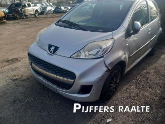 Peugeot 107 107, Hatchback, 2005 / 2014 1.0 12V picture 6