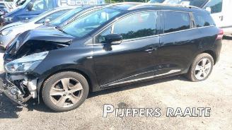 Auto da rottamare Renault Clio Clio IV Estate/Grandtour (7R), Combi 5-drs, 2012 / 2021 0.9 Energy TCE 90 12V 2017/6