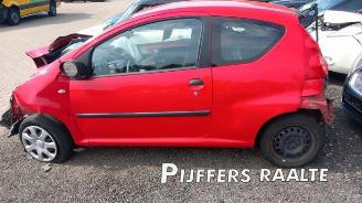 Autoverwertung Peugeot 107 107, Hatchback, 2005 / 2014 1.0 12V 2011/7