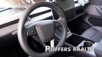 Tesla Model Y Model Y, SUV, 2025 RWD 58 kWh, Long Range RWD 75 kWh picture 14