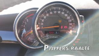 Mini Cooper Mini (F55), Hatchback 5-drs, 2013 1.5 12V Cooper picture 19