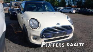 Mini Cooper Mini (F55), Hatchback 5-drs, 2013 1.5 12V Cooper picture 4