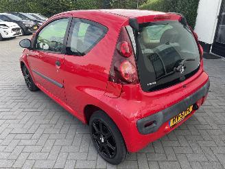 Peugeot 107 1.0 Première AIRCO picture 2