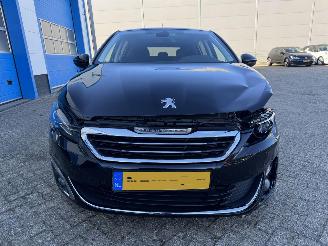 Peugeot 308 1.2 PURE TECH  ALLURE picture 3