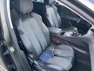 Peugeot 5008 1.2 Puretech Premium picture 12