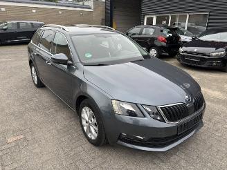 Schadeauto Skoda Octavia 1.0 TSI DSG  Greentech 2018/4